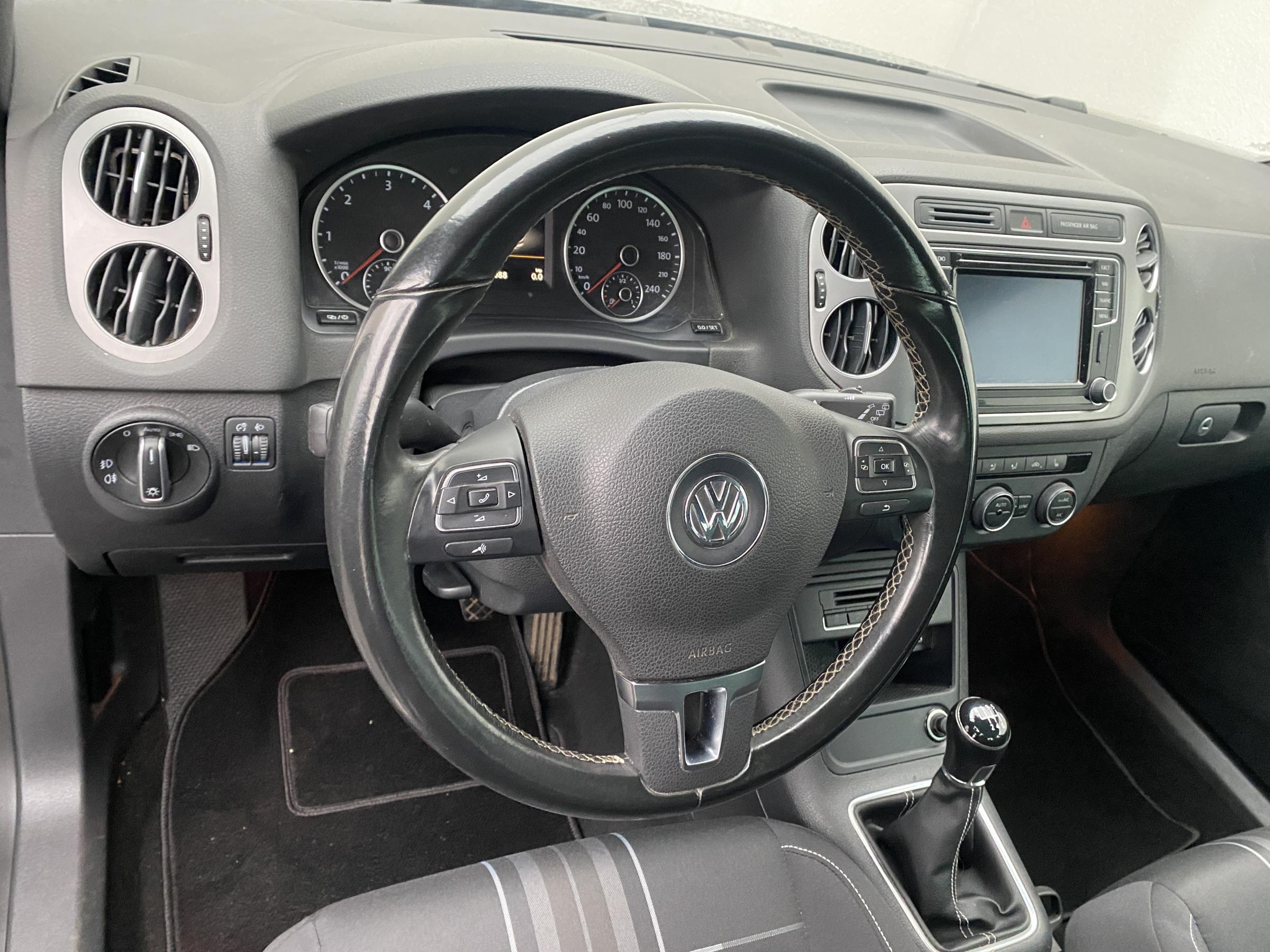 Volkswagen Tiguan, 2015 - pohled č. 13