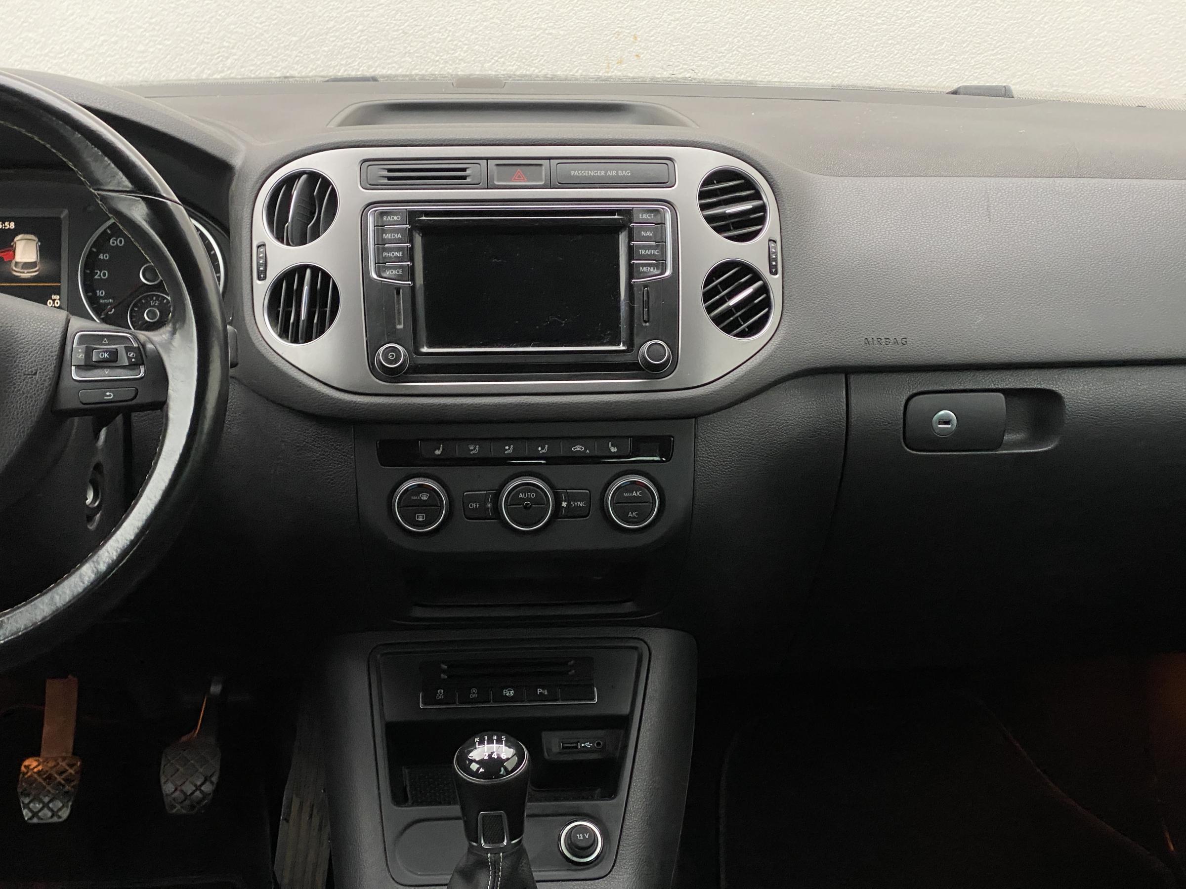 Volkswagen Tiguan, 2015 - pohled č. 9