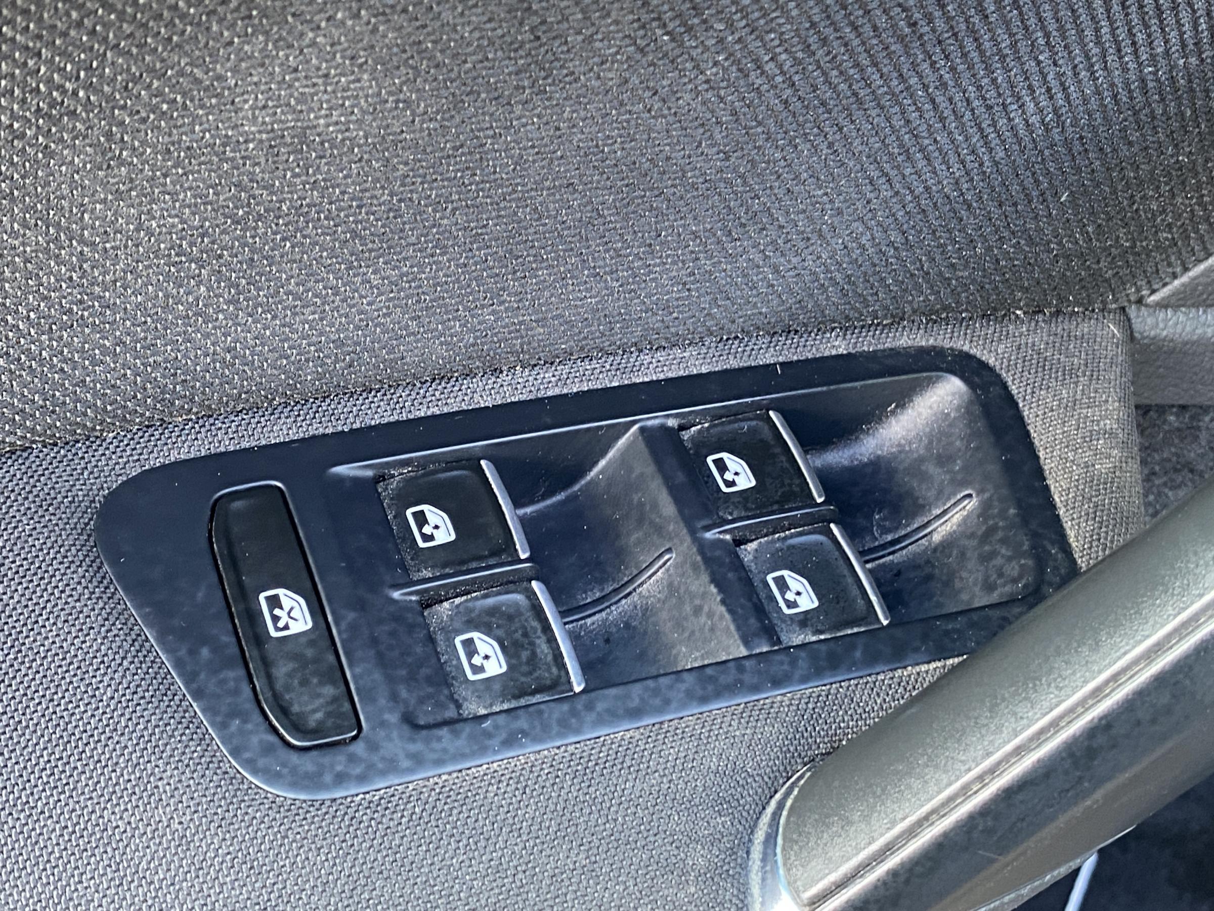 Volkswagen Golf, 2016 - pohled č. 12