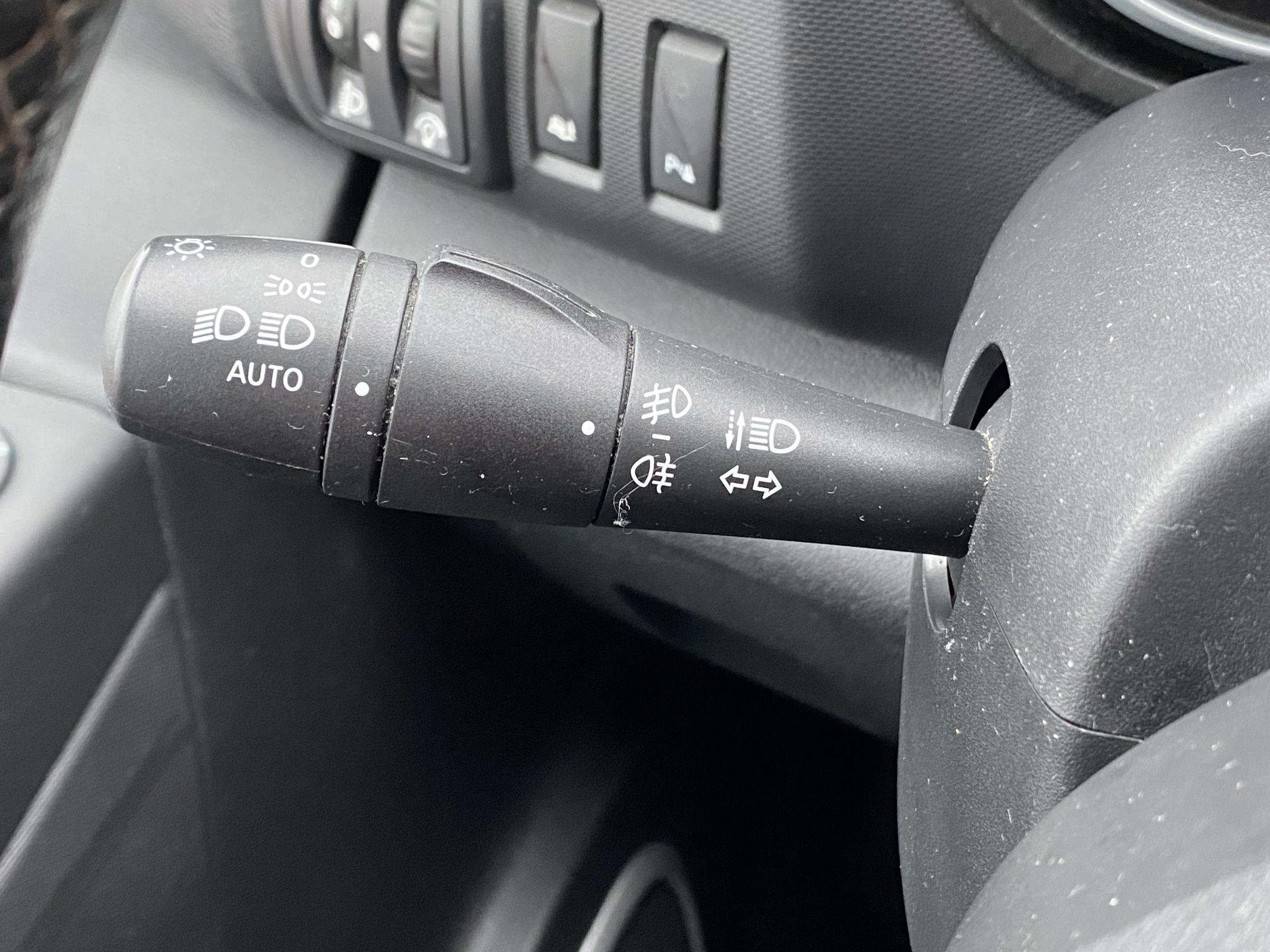 Opel Vivaro, 2015 - pohled č. 12