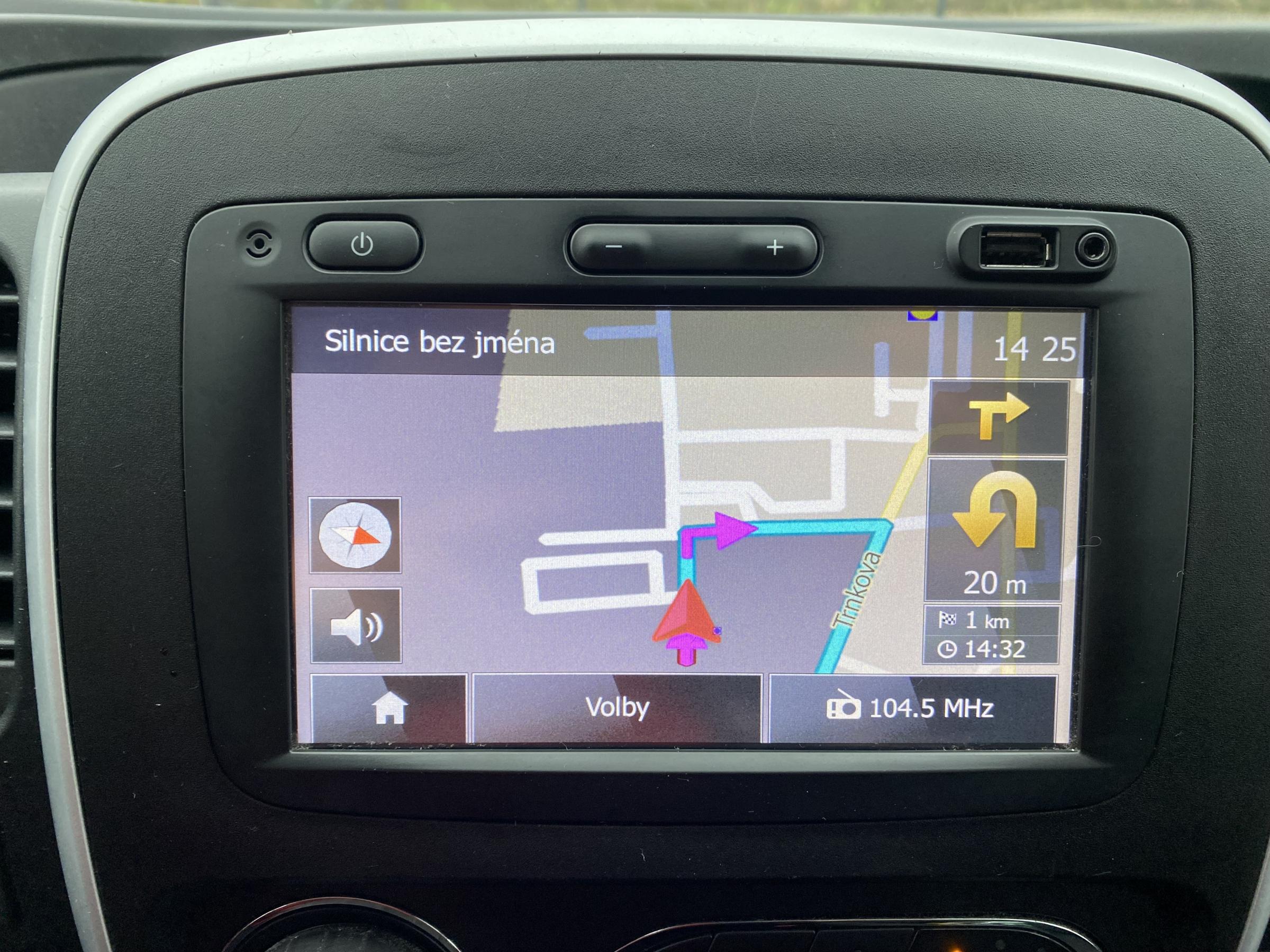 Opel Vivaro, 2015 - pohled č. 17