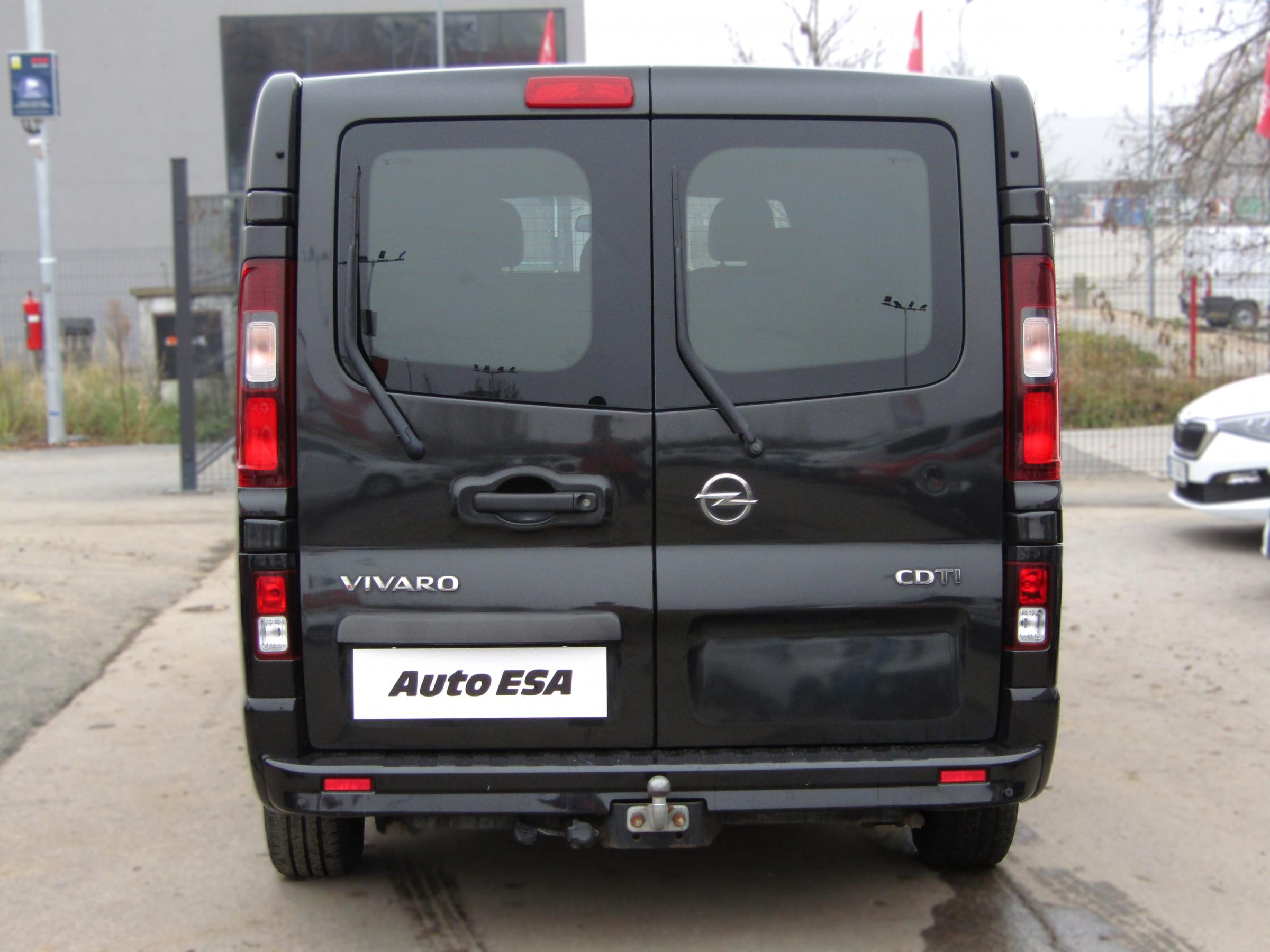 Opel Vivaro, 2015 - pohled č. 5