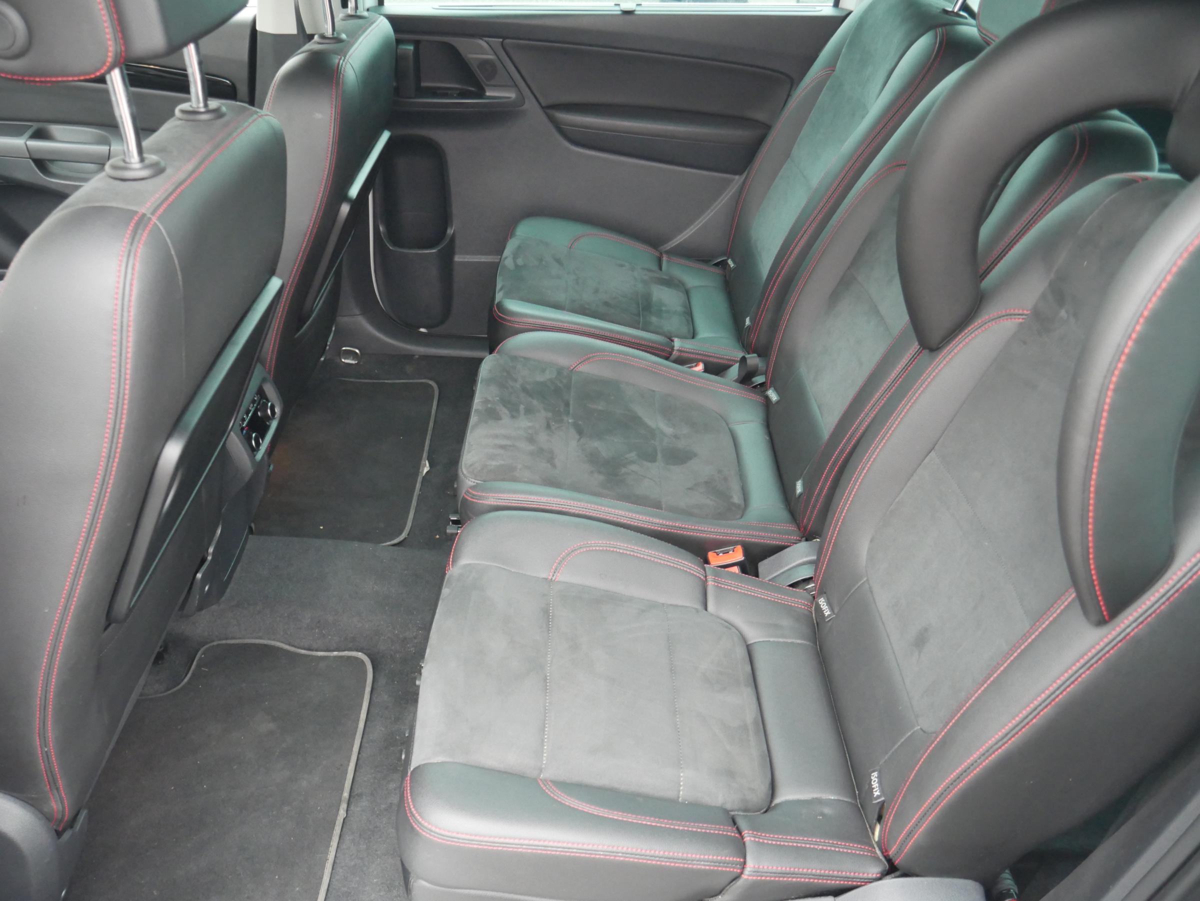 Seat Alhambra, 2018 - pohled č. 10