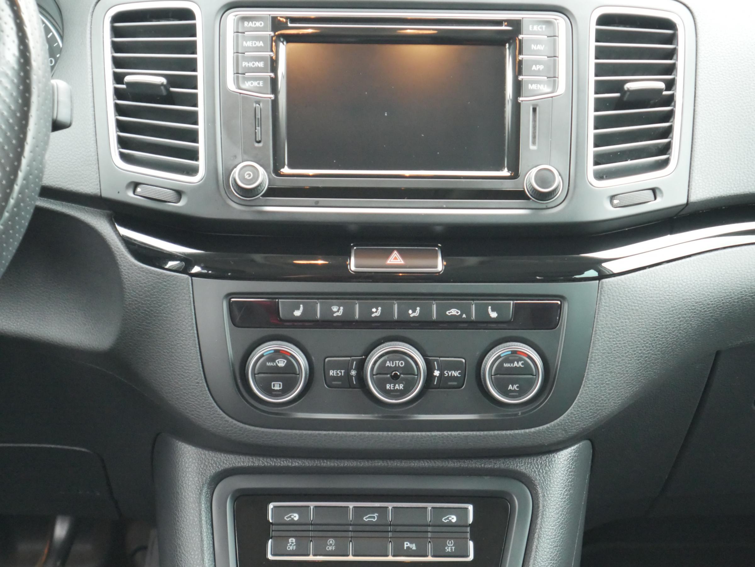 Seat Alhambra, 2018 - pohled č. 11