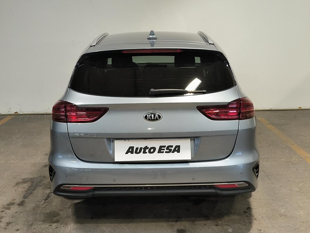 Kia Ceed 1.5 T-GDi TOP
