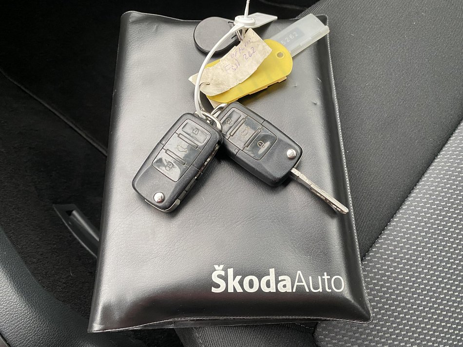 Škoda Octavia II 1.6MPi Ambiente