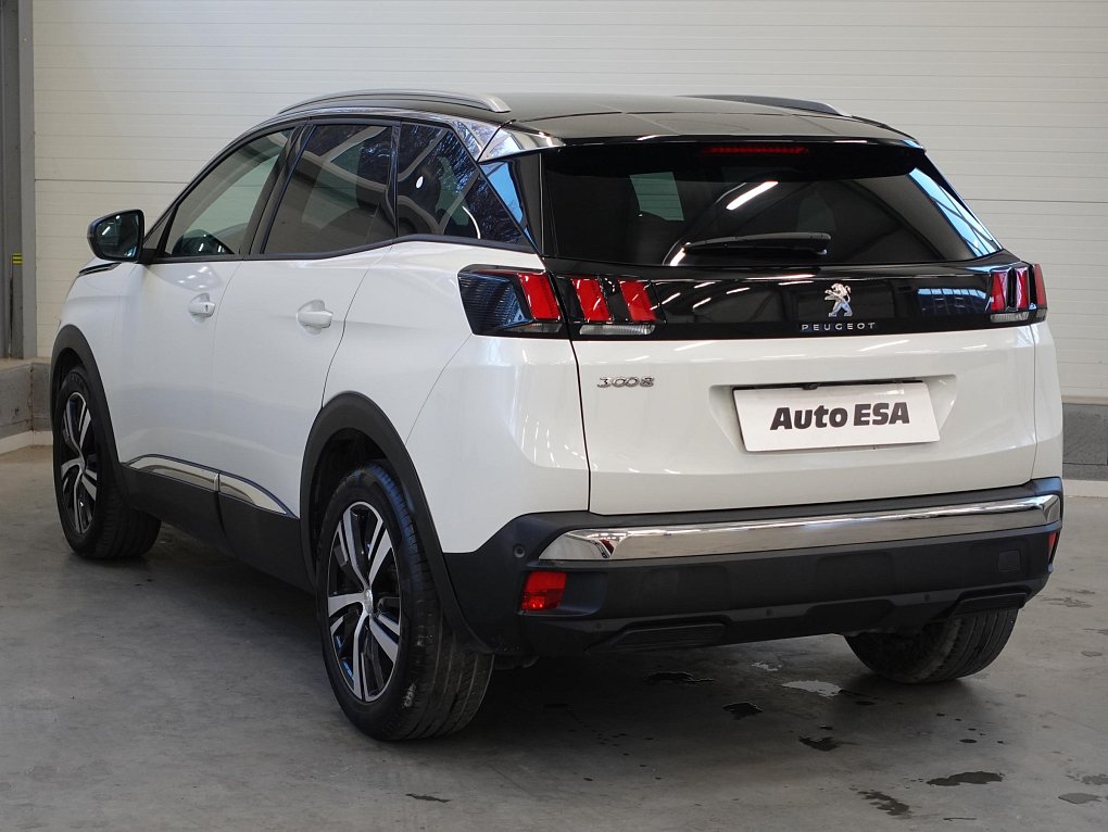 Peugeot 3008 1.2PT Allure