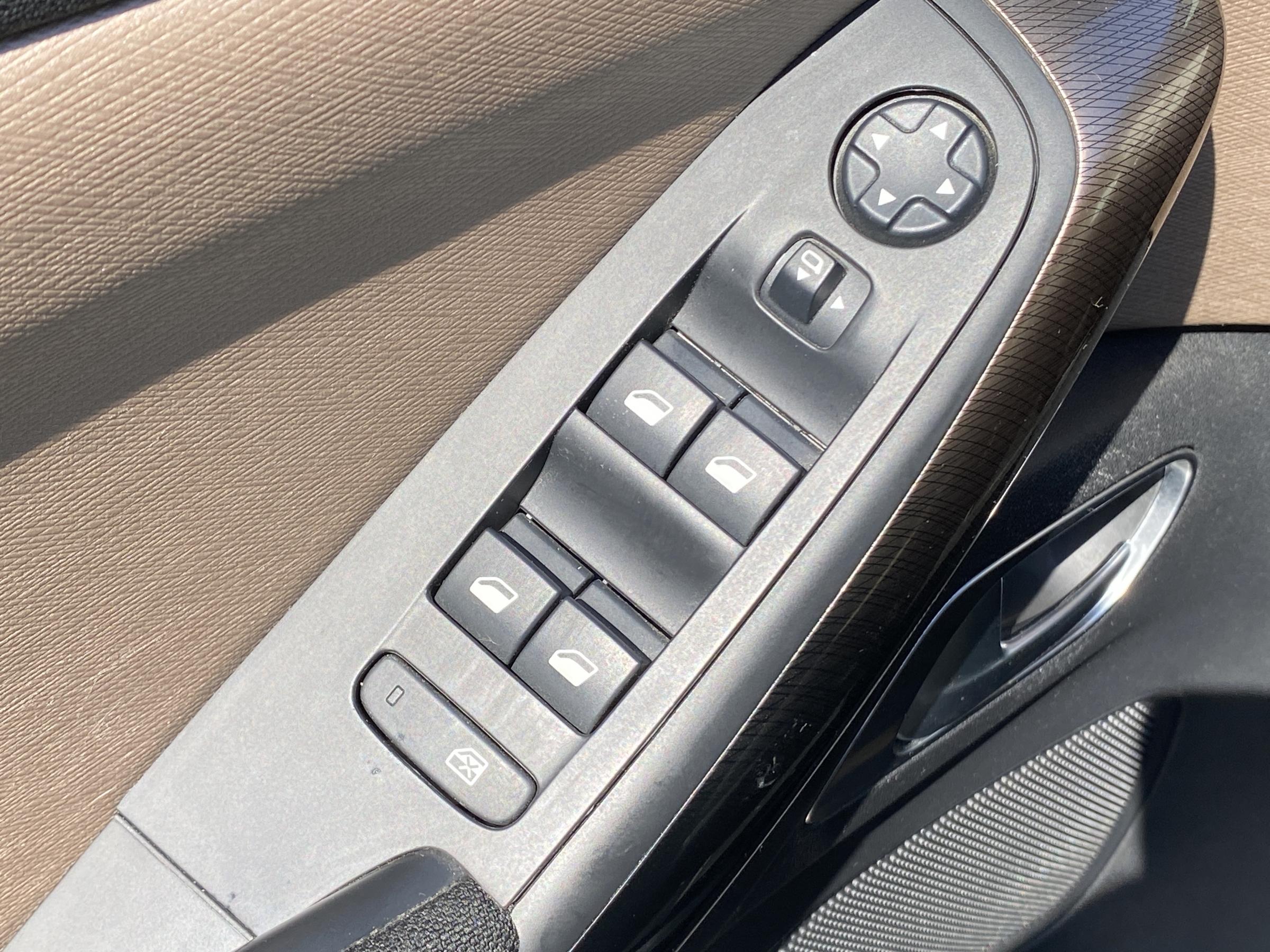 Citroën C4 Picasso, 2016 - pohled č. 11