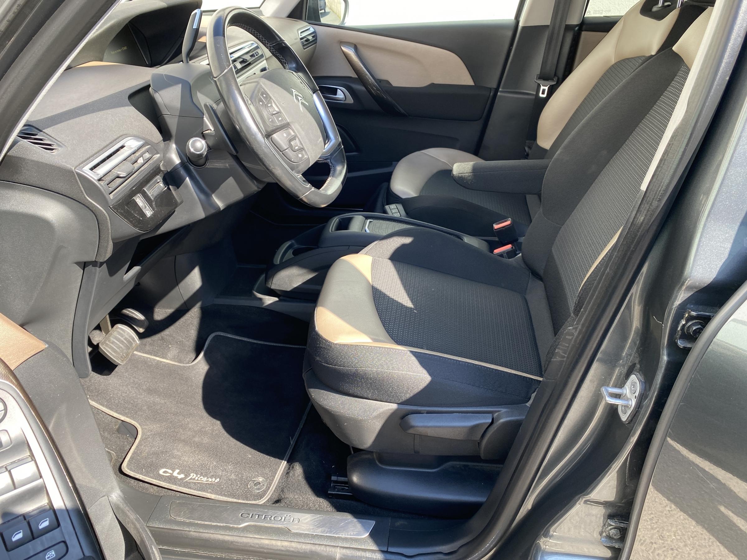 Citroën C4 Picasso, 2016 - pohled č. 9