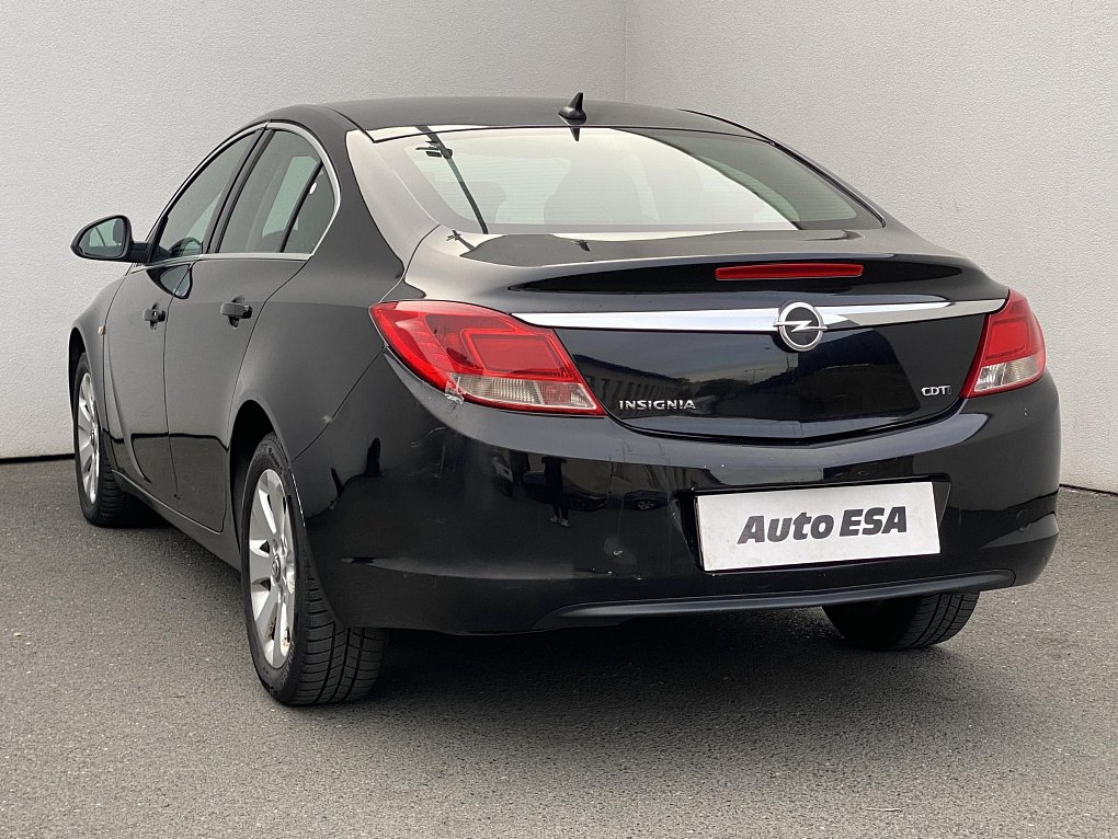 Opel Insignia 2.0 CDTi 