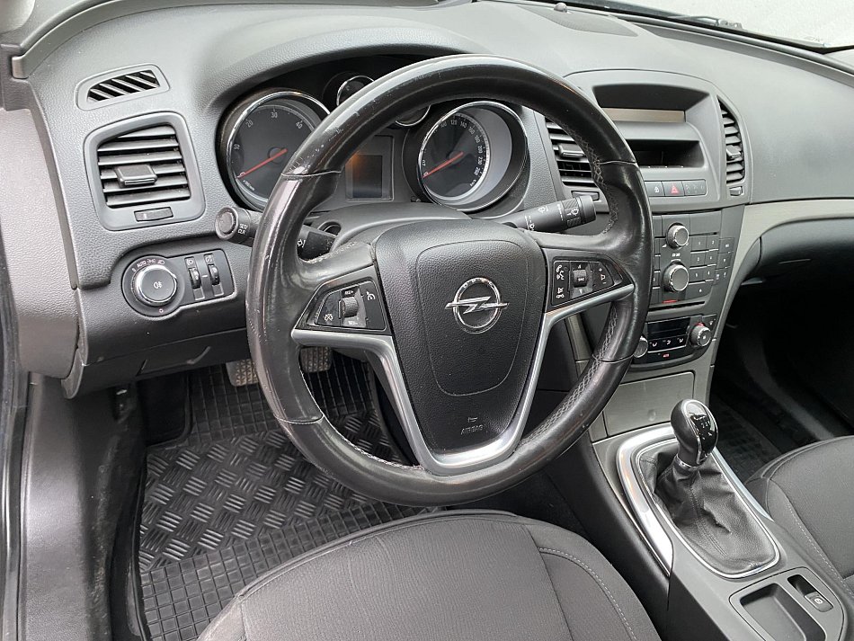 Opel Insignia 2.0 CDTi 