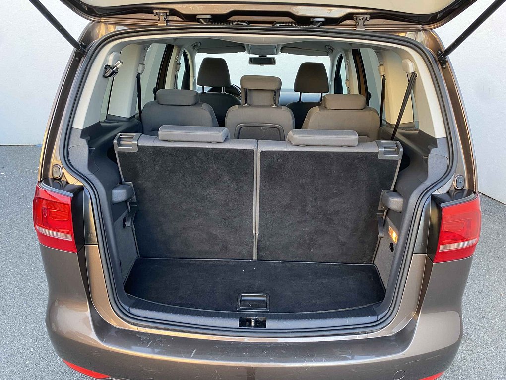 Volkswagen Touran 1.4 TSi Comfortline 7Míst