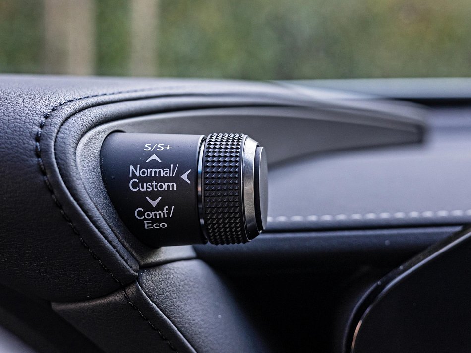 Lexus LS500H 3.5  4WD, Superior