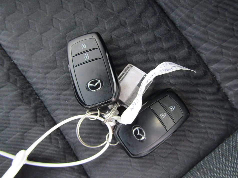 Mazda 2 1.5 VVFi  hybrid