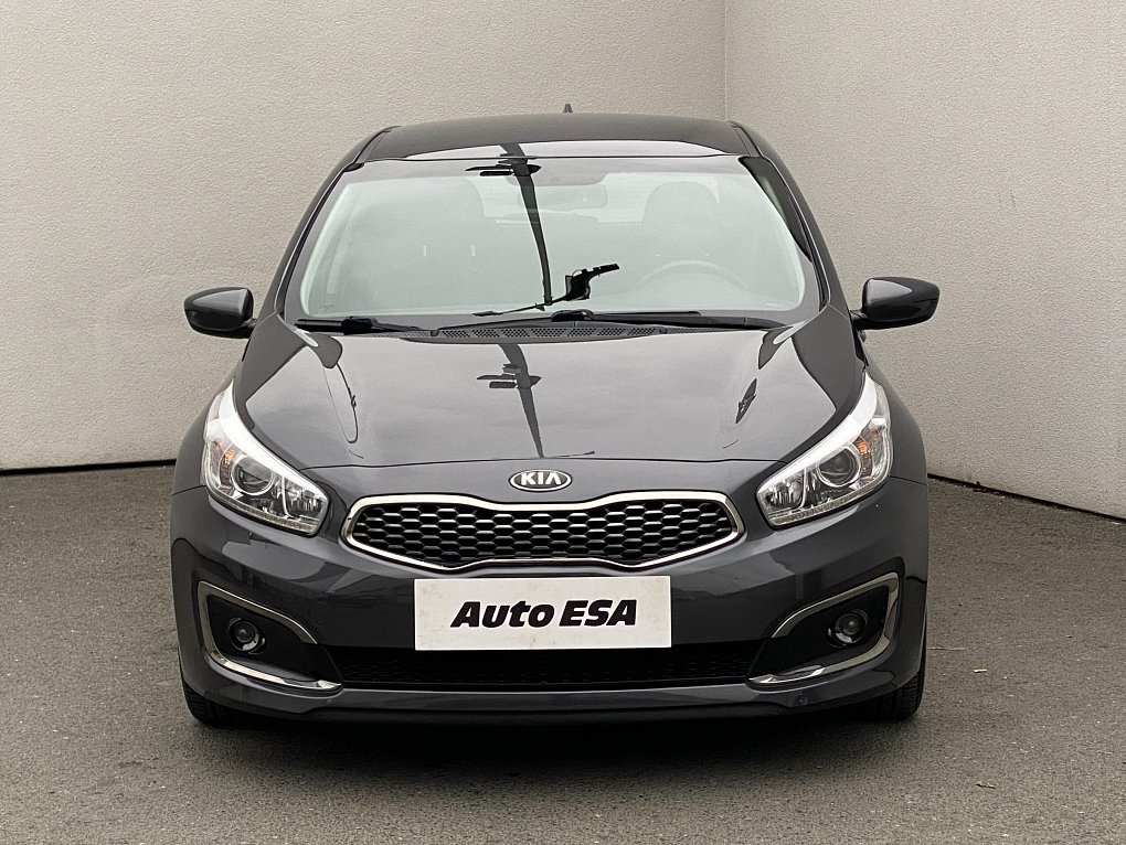 Kia Ceed 1.6 GDi  DreamTeam