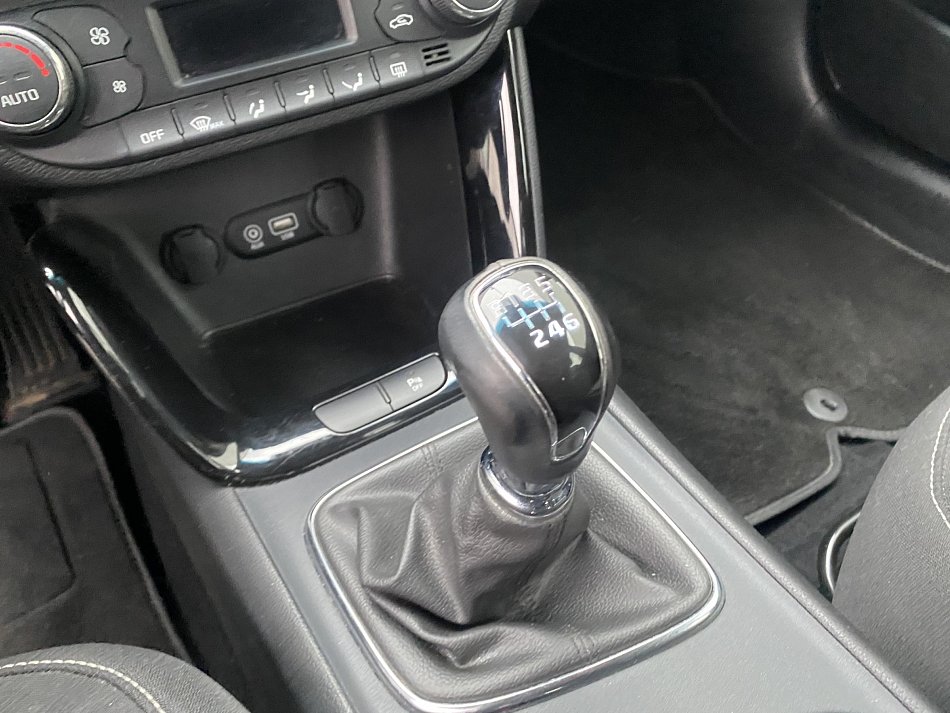 Kia Ceed 1.6 GDi  DreamTeam