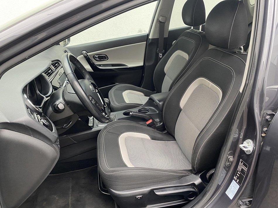 Kia Ceed 1.6 GDi  DreamTeam