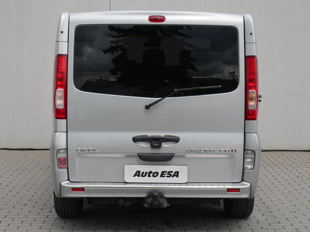 Opel Vivaro 2.0CDTi Tour 5míst