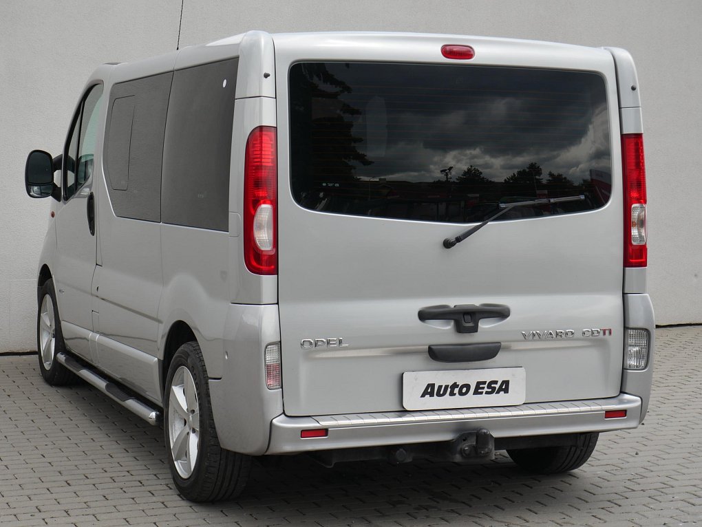 Opel Vivaro 2.0CDTi Tour 5míst