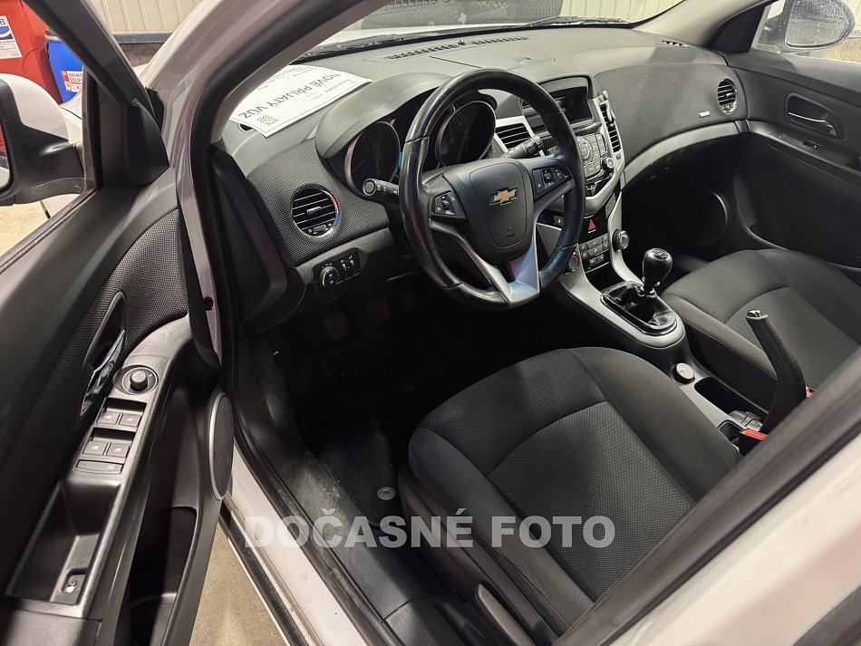 Chevrolet Cruze 1.8i 