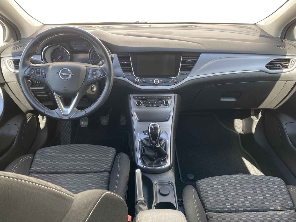 Opel Astra 1.4T Edition