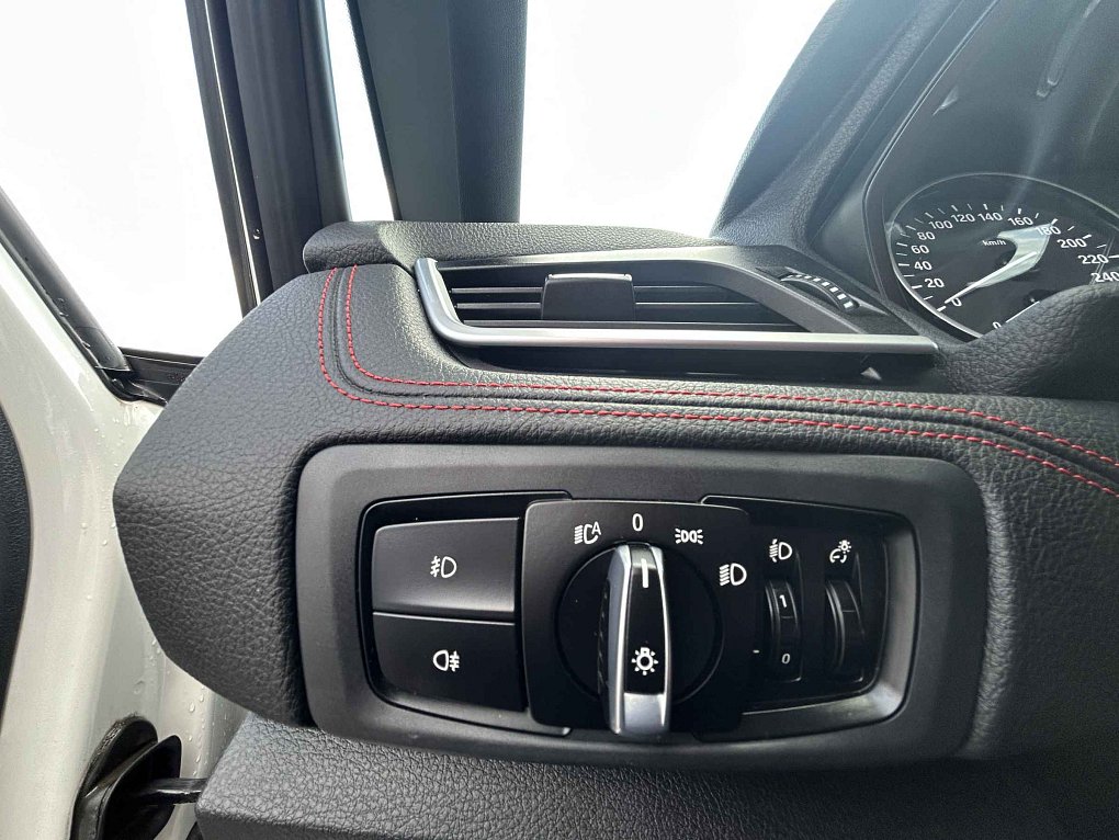 BMW Řada 2 1.5i 