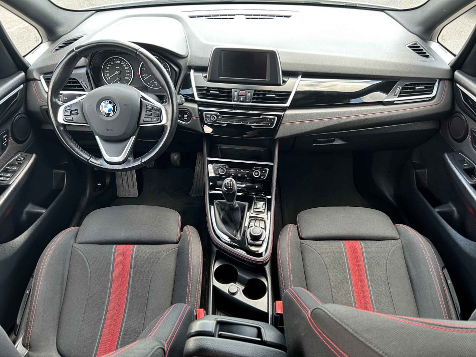 BMW Řada 2 1.5i 