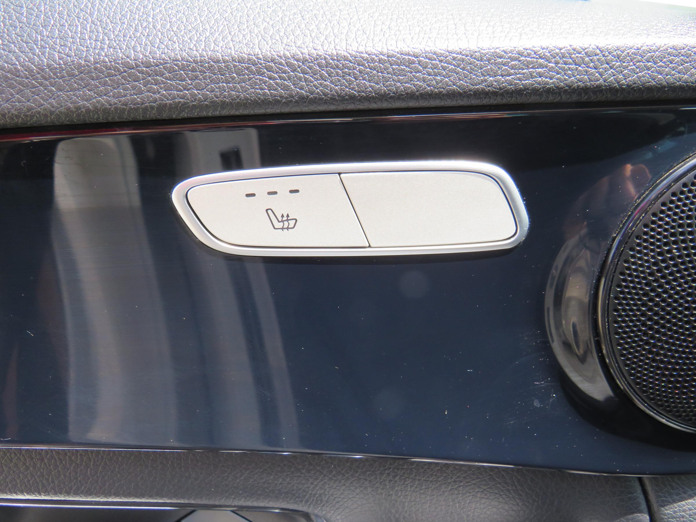 Mercedes-Benz Třída C, 2020 - pohled č. 13