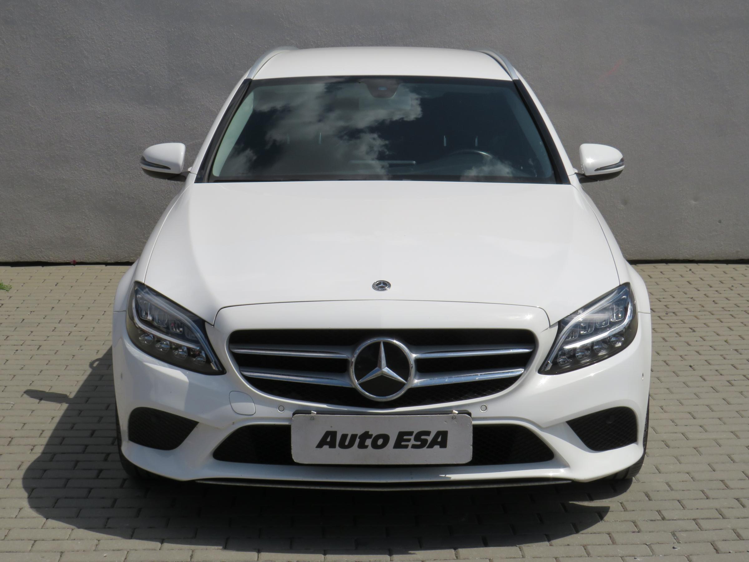 Mercedes-Benz Třída C, 2020 - pohled č. 2