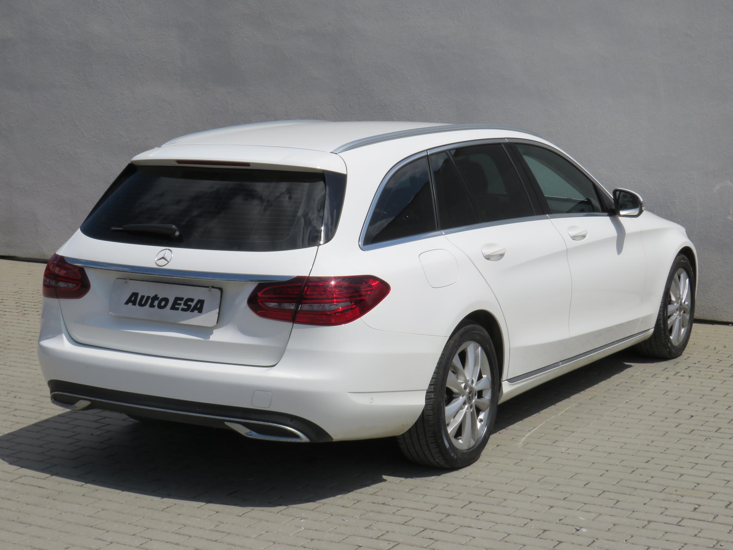 Mercedes-Benz Třída C, 2020 - pohled č. 4