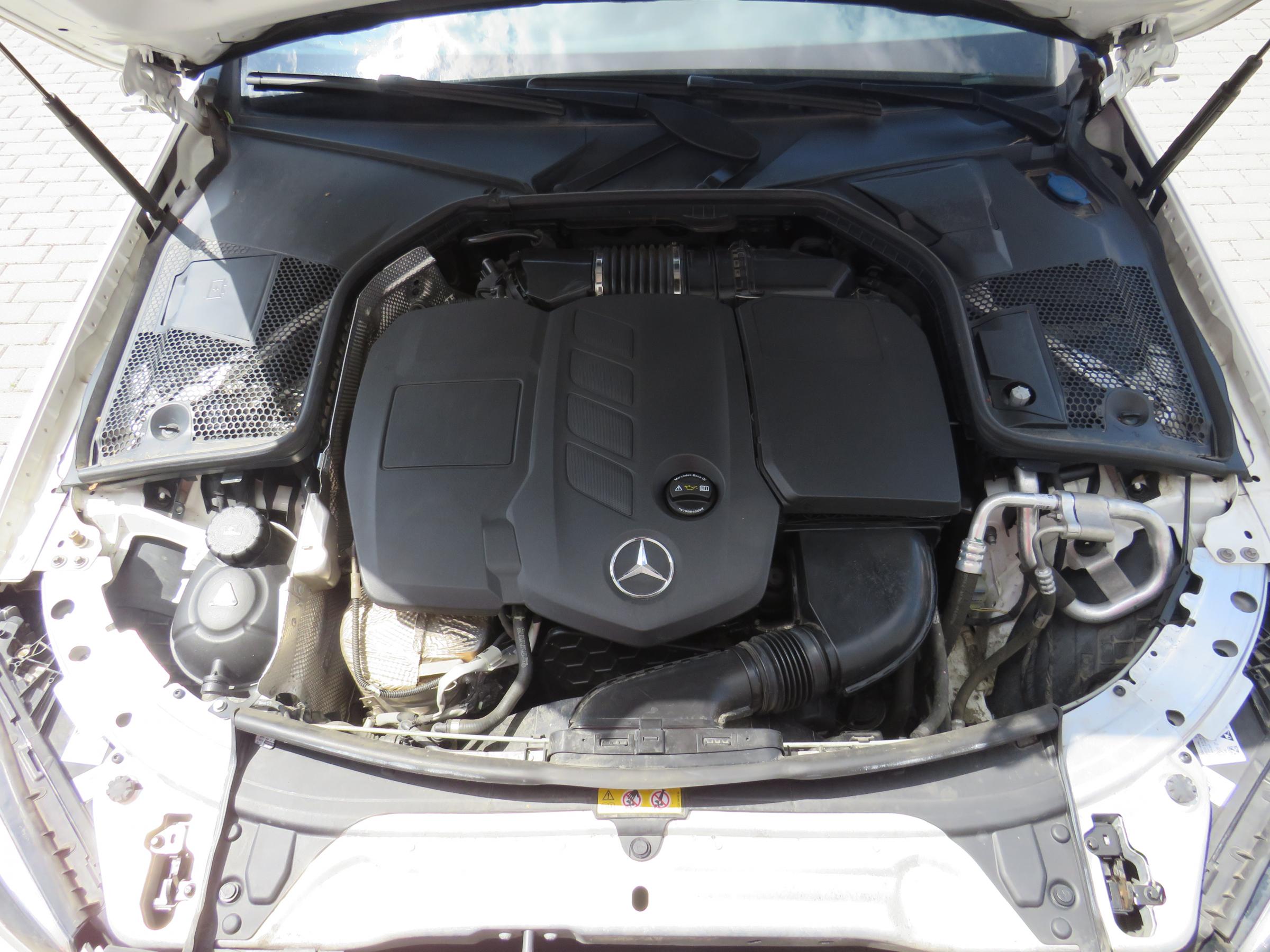 Mercedes-Benz Třída C, 2020 - pohled č. 7