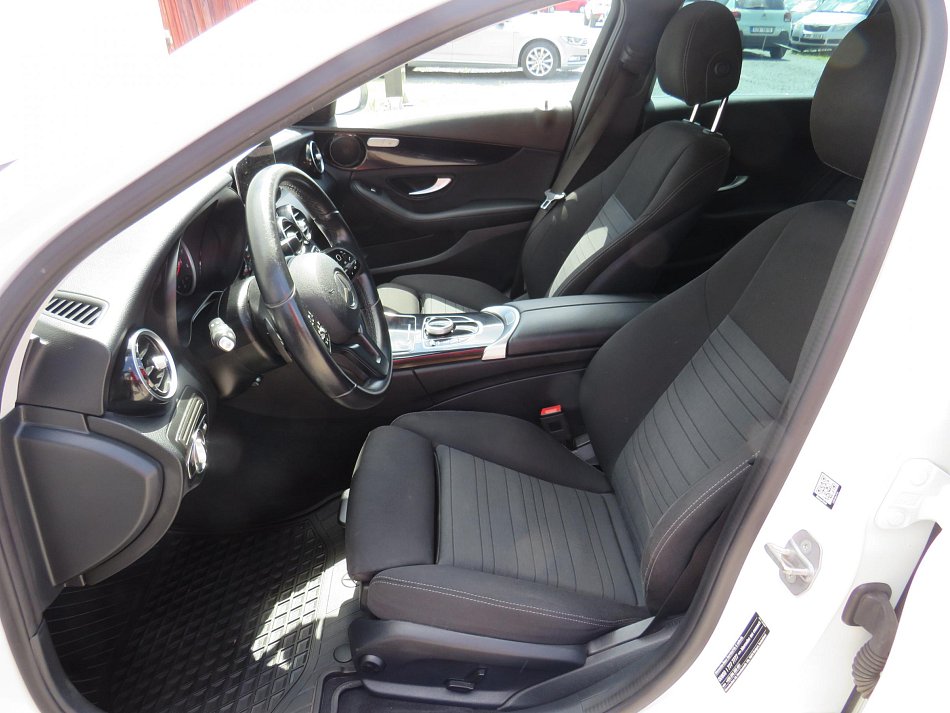Mercedes-Benz Třída C 2.0CDi  C 220