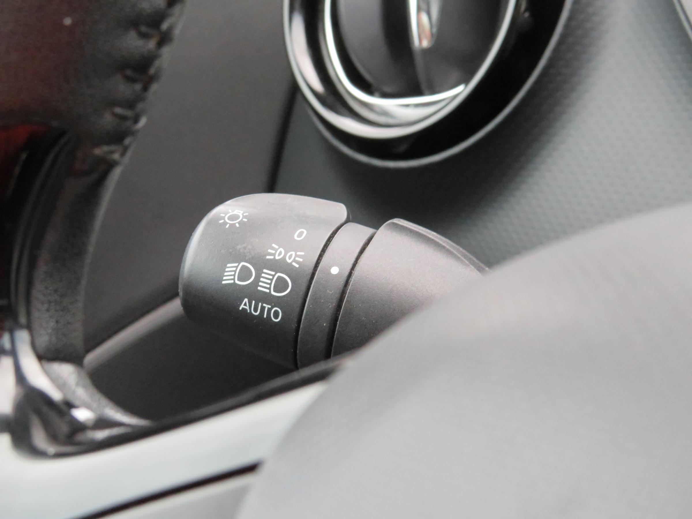 Renault Captur, 2013 - pohled č. 13