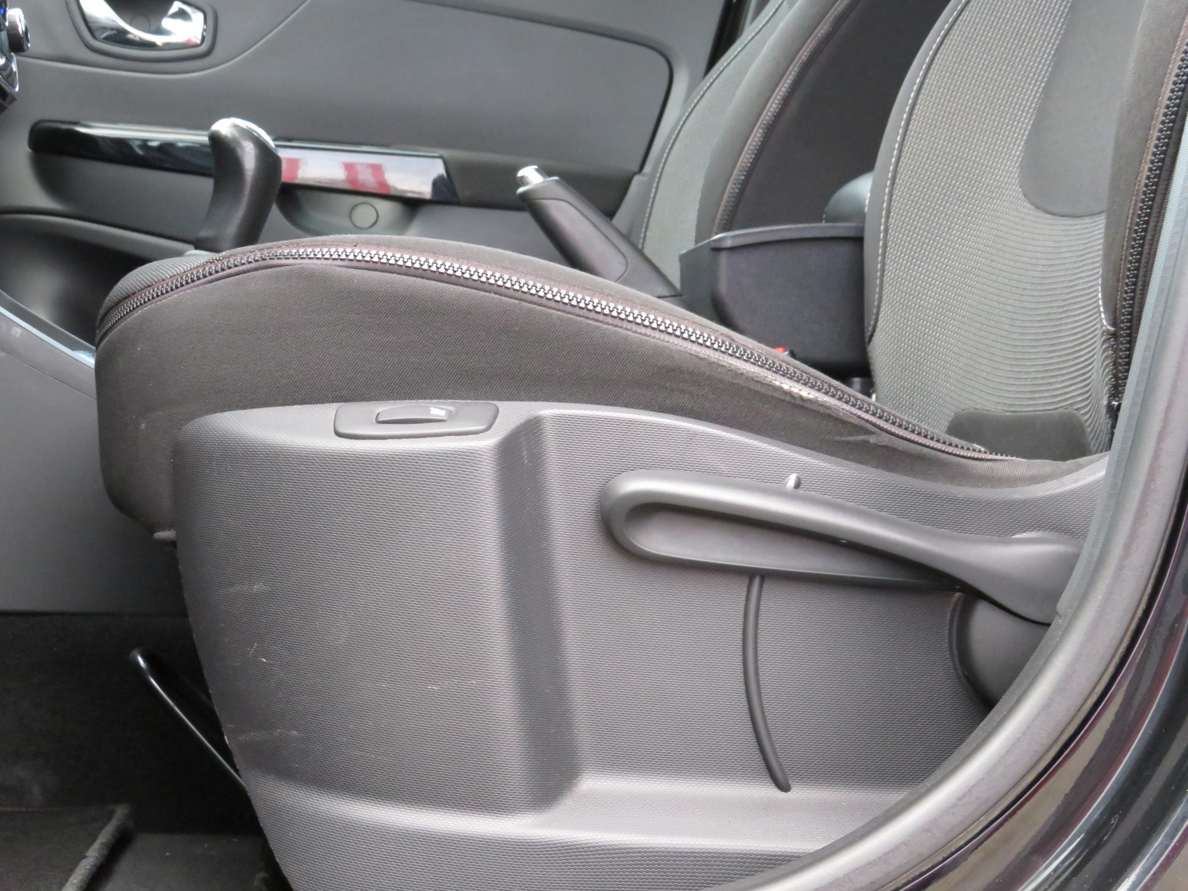 Renault Captur, 2013 - pohled č. 22