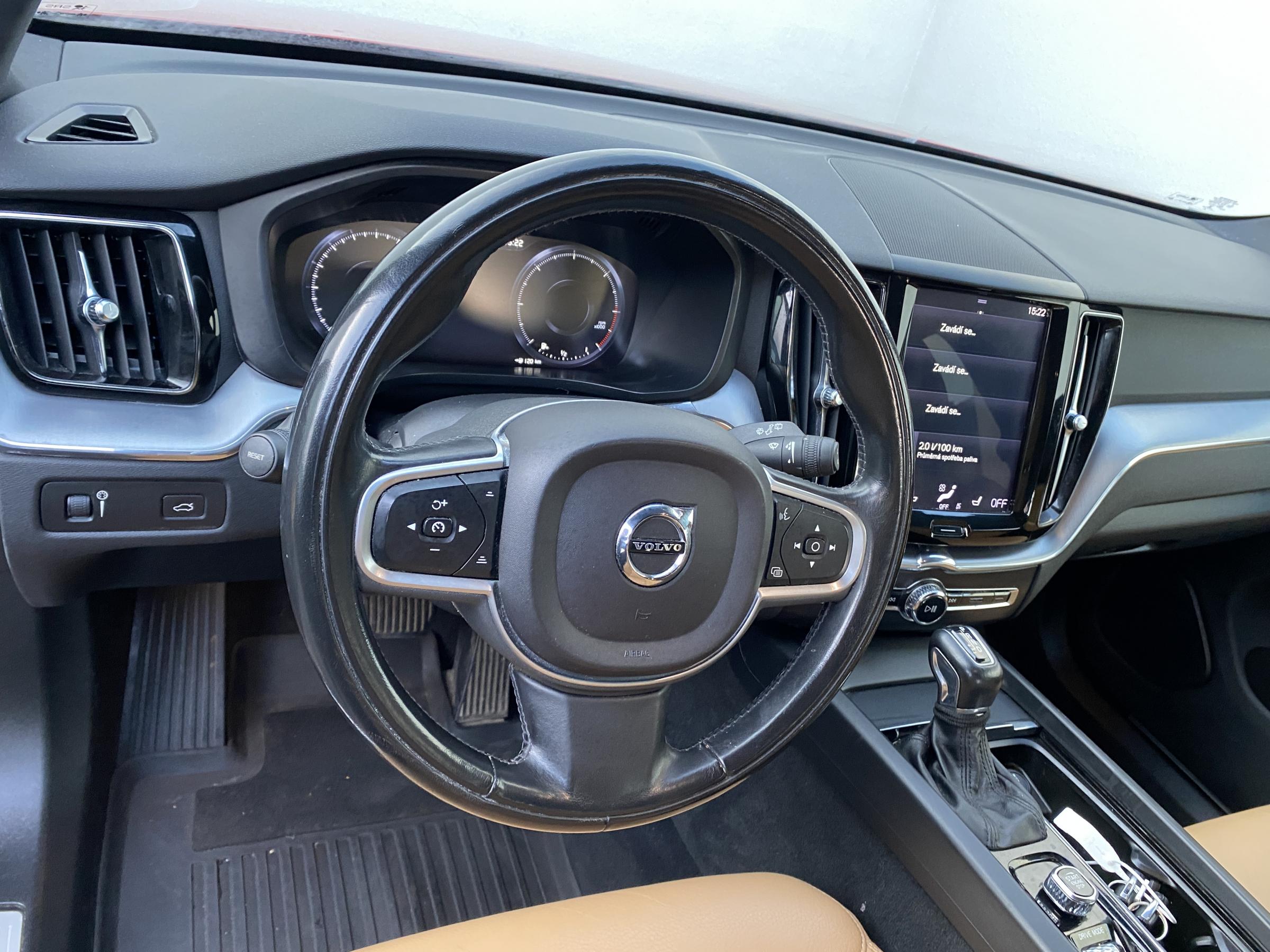 Volvo XC60, 2019 - pohled č. 13