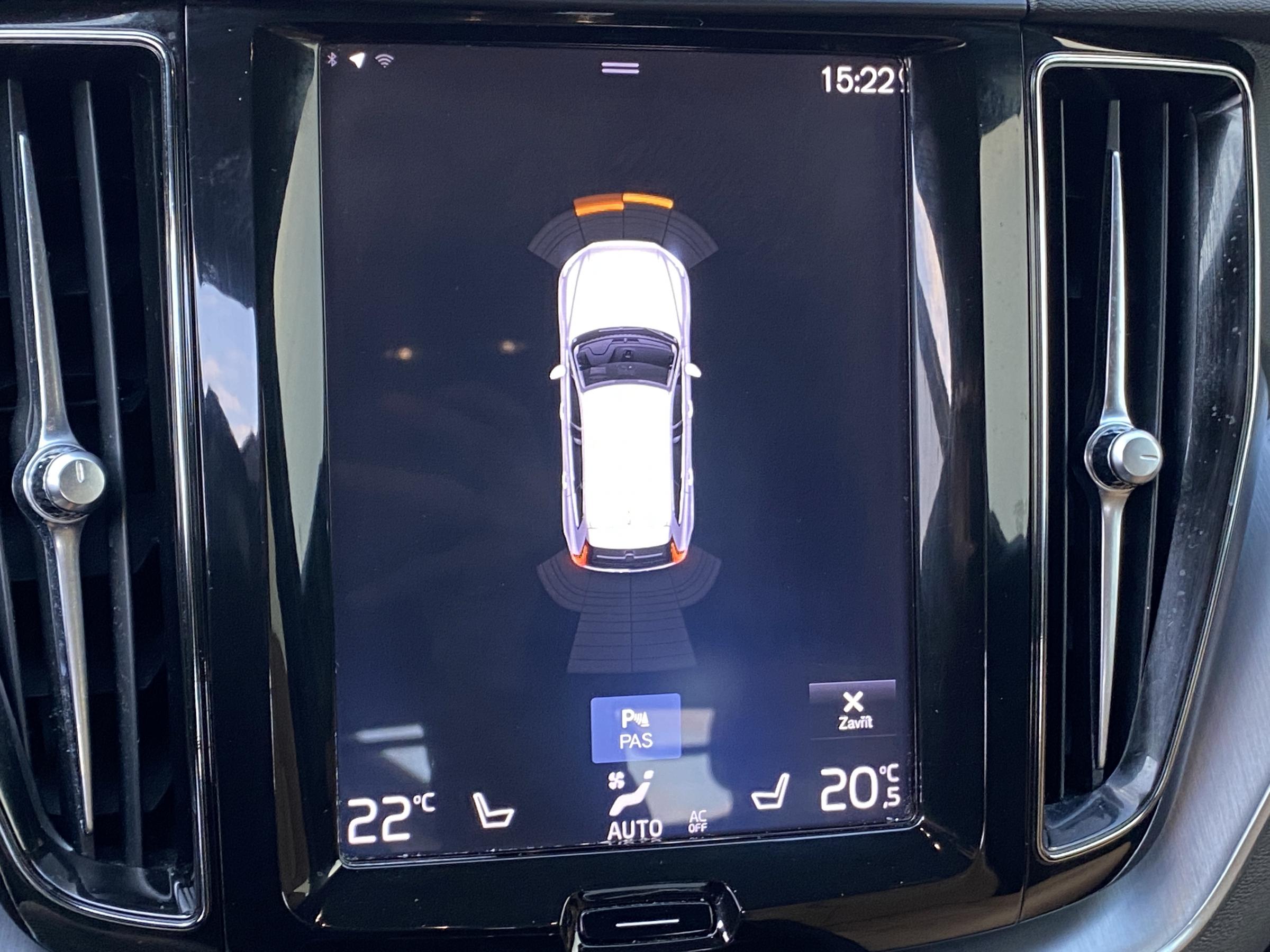 Volvo XC60, 2019 - pohled č. 16