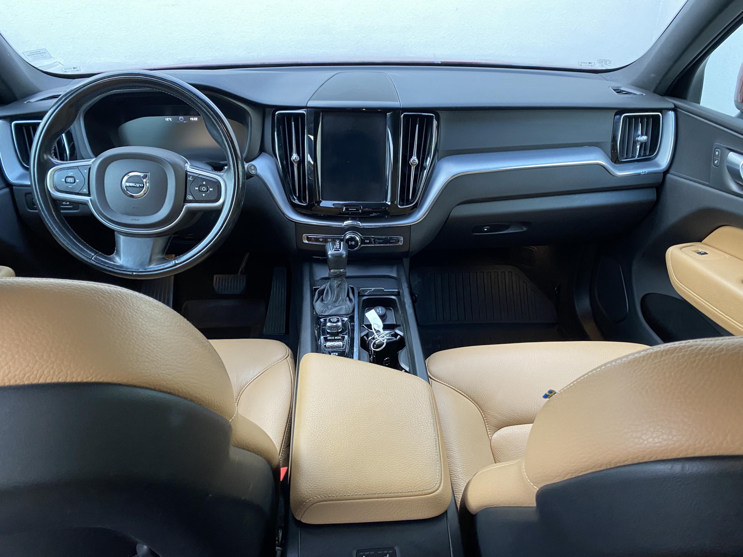 Volvo XC60, 2019 - pohled č. 8