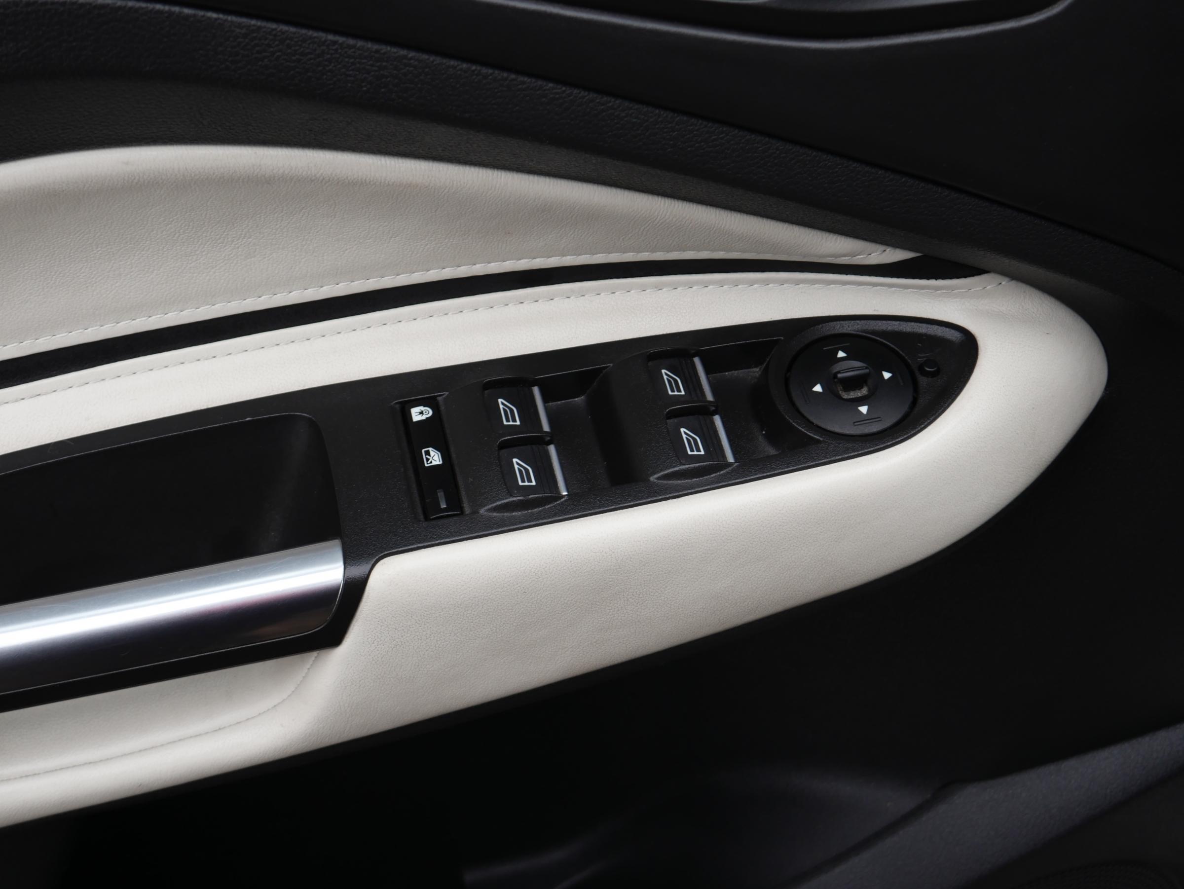 Ford Kuga, 2017 - pohled č. 17