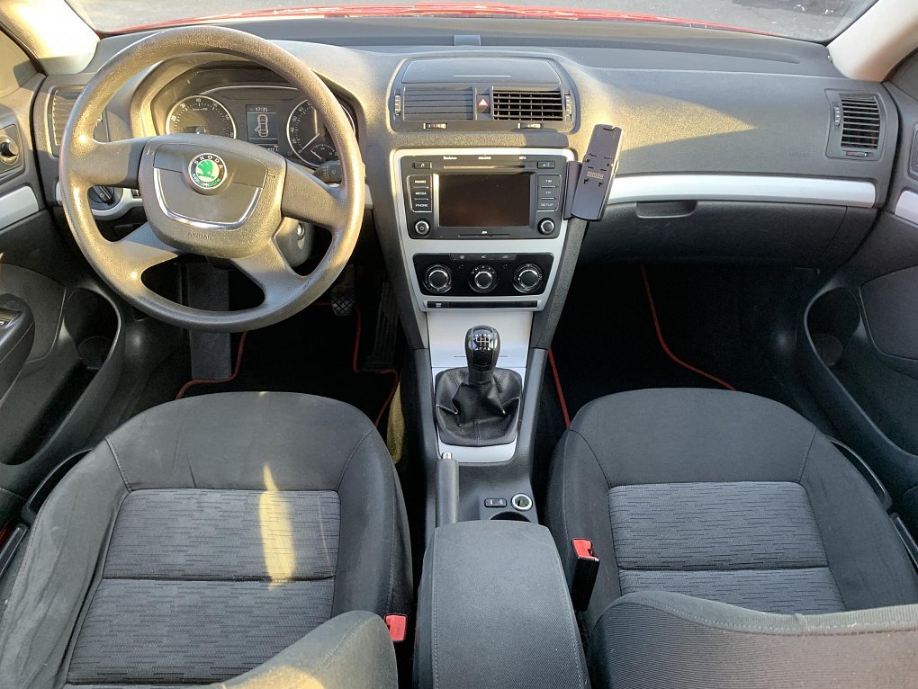 Škoda Octavia II 1.4 TSI Ambiente