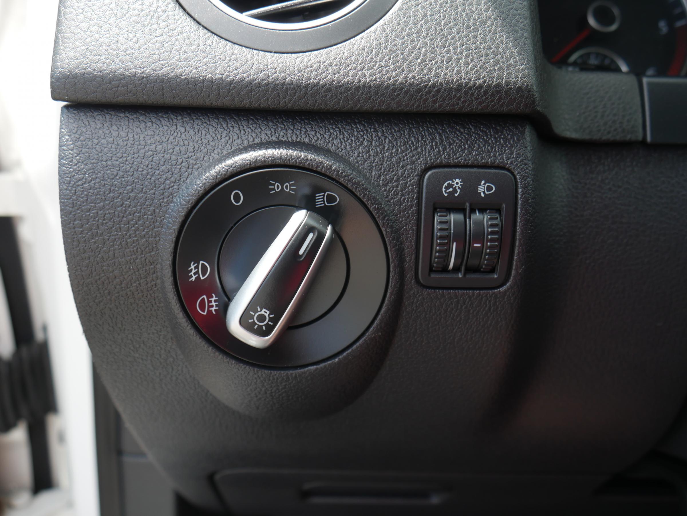 Volkswagen Golf Plus, 2011 - pohled č. 14