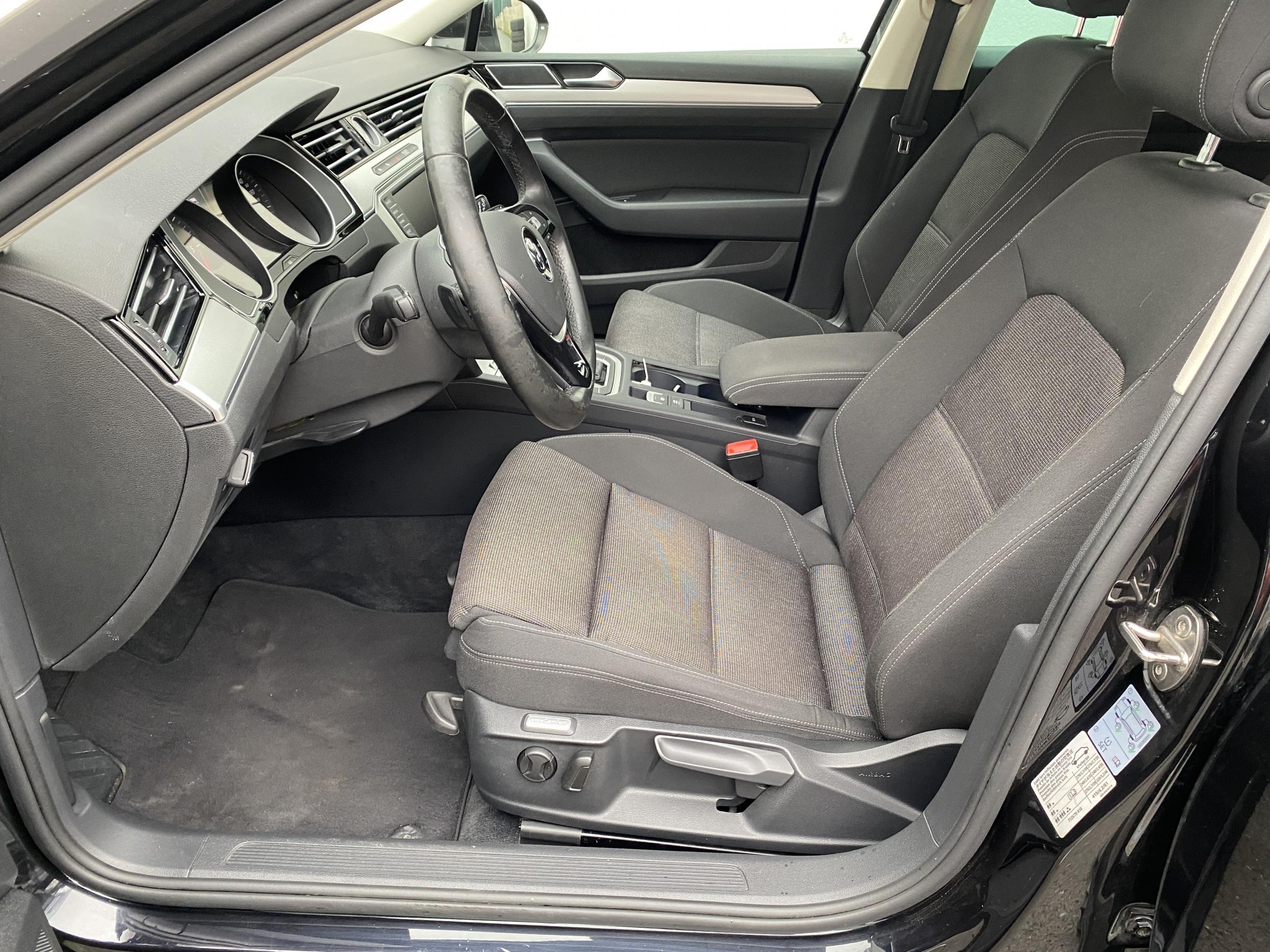 Volkswagen Passat, 2015 - pohled č. 9