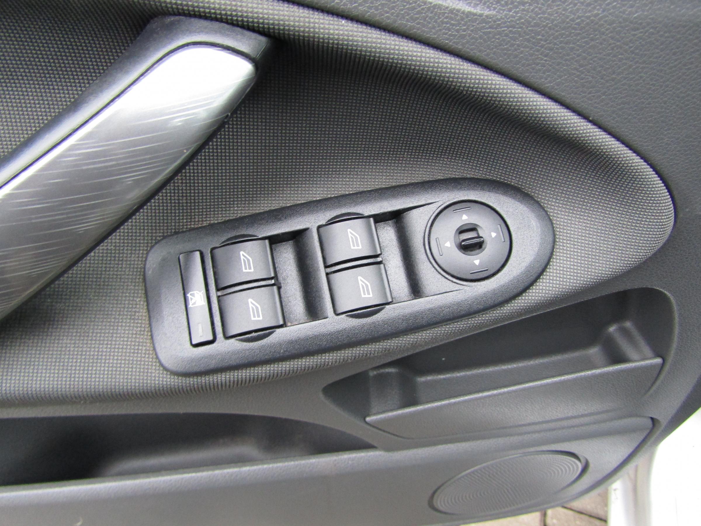 Ford C-MAX, 2007 - pohled č. 12