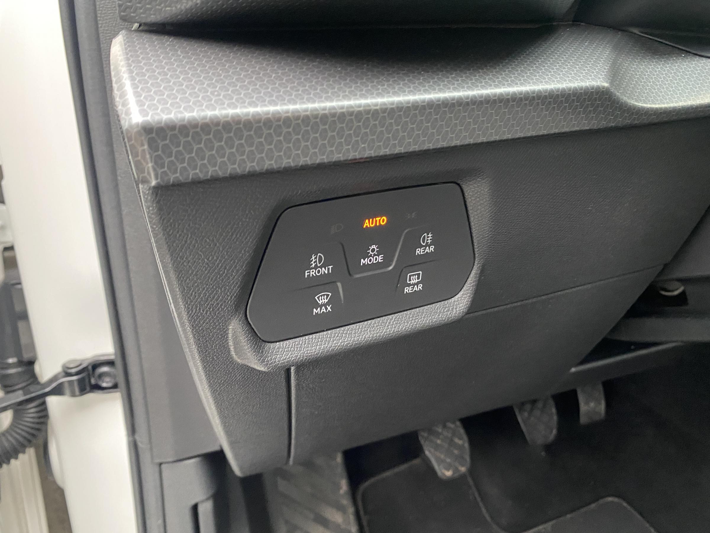 Seat Leon, 2021 - pohled č. 15