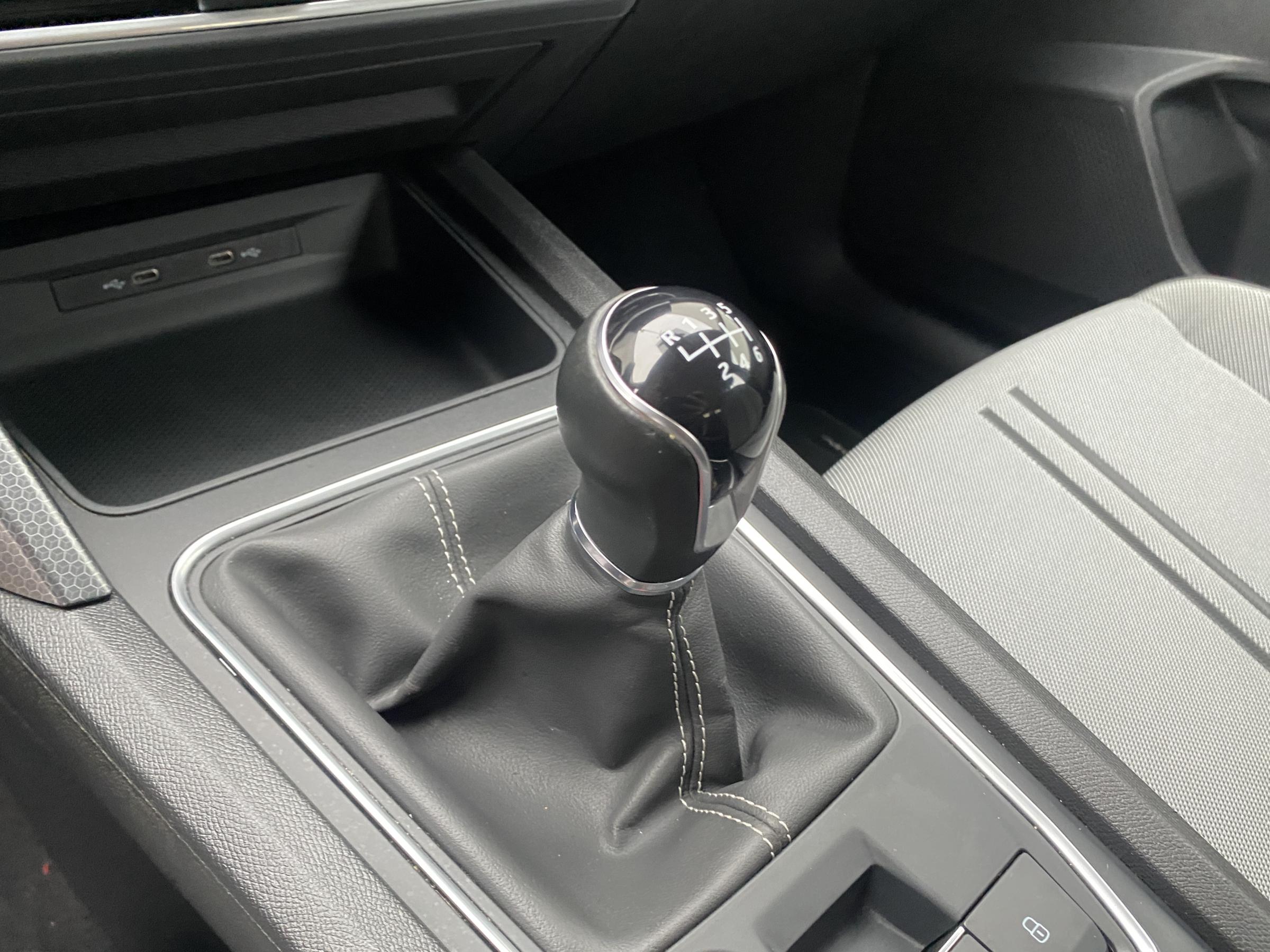 Seat Leon, 2021 - pohled č. 16