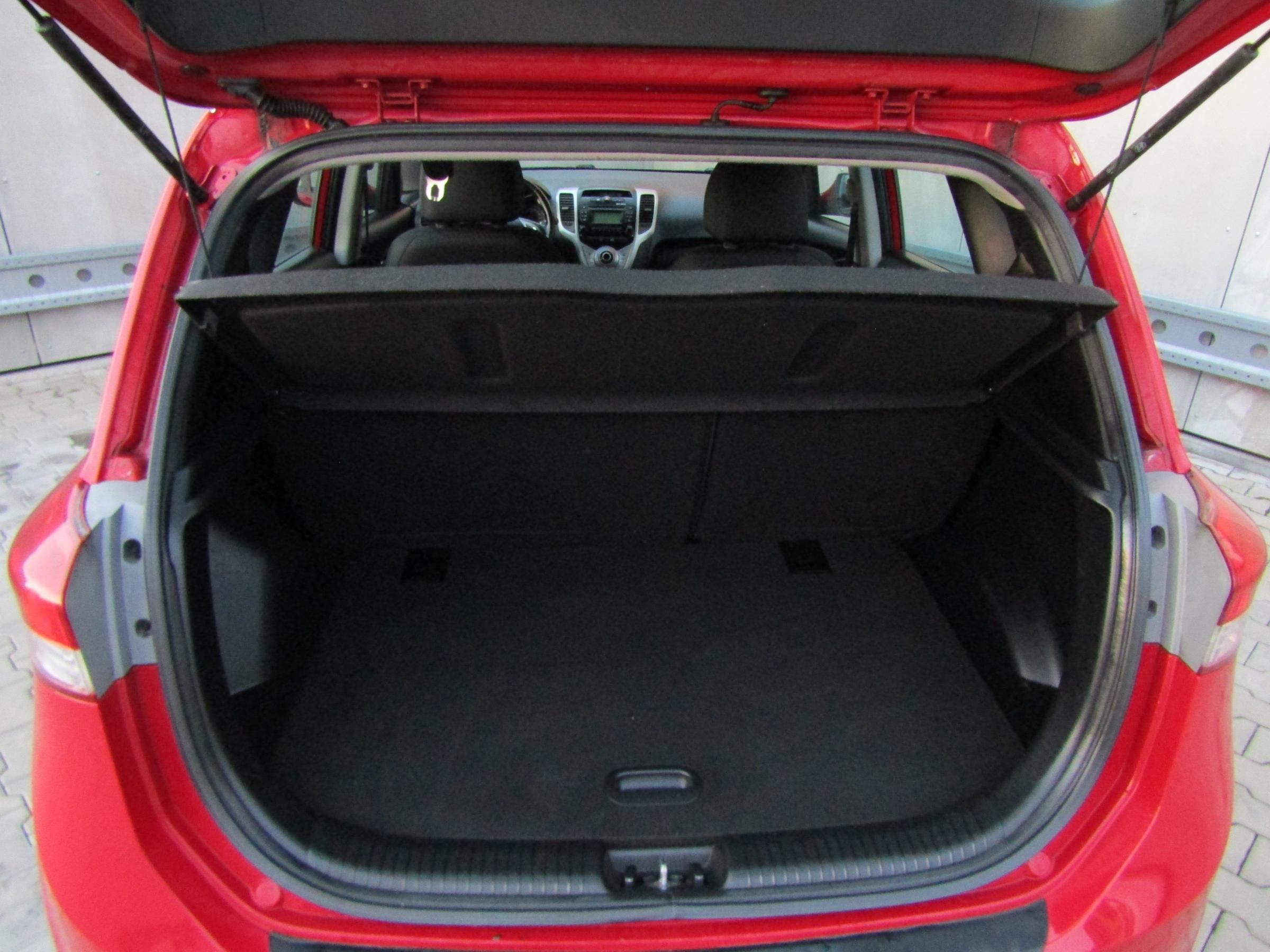 Hyundai ix20, 2013 - pohled č. 7
