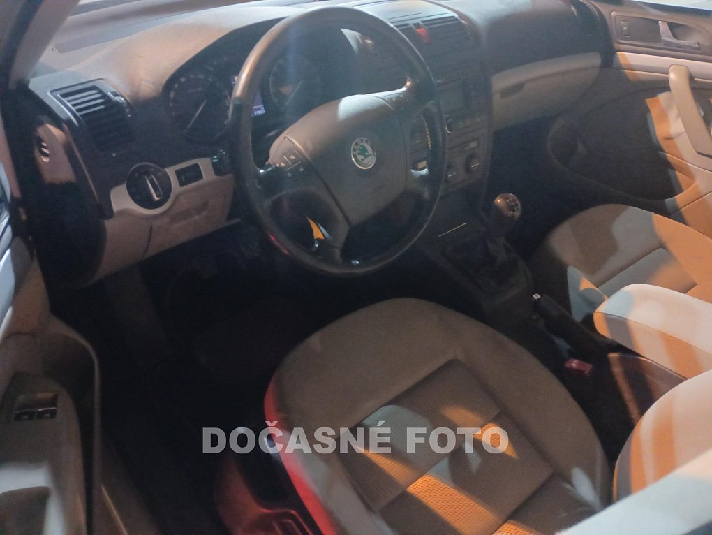 Škoda Octavia II 1.6MPi Ambition