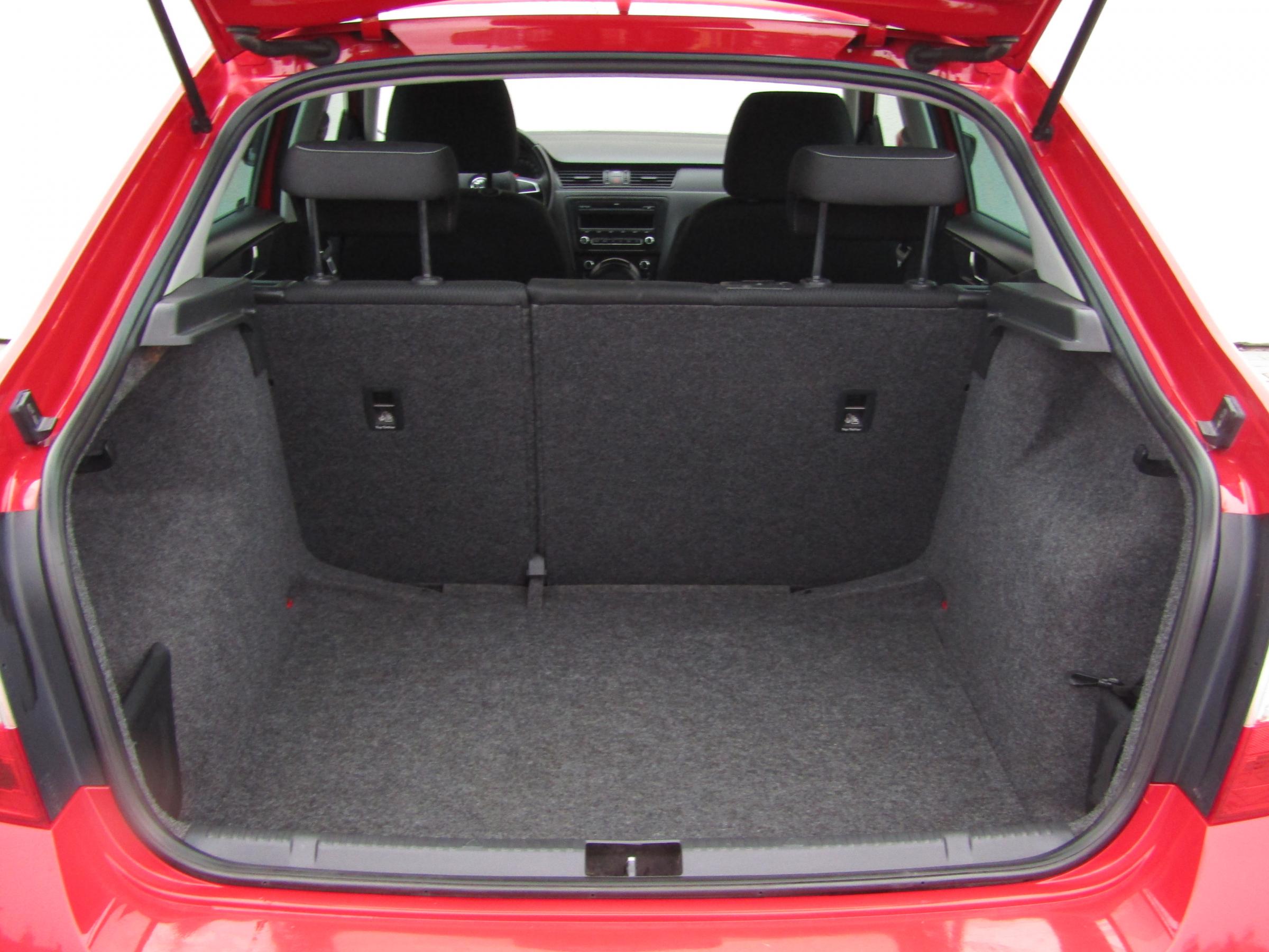 Škoda Rapid, 2013 - pohled č. 7