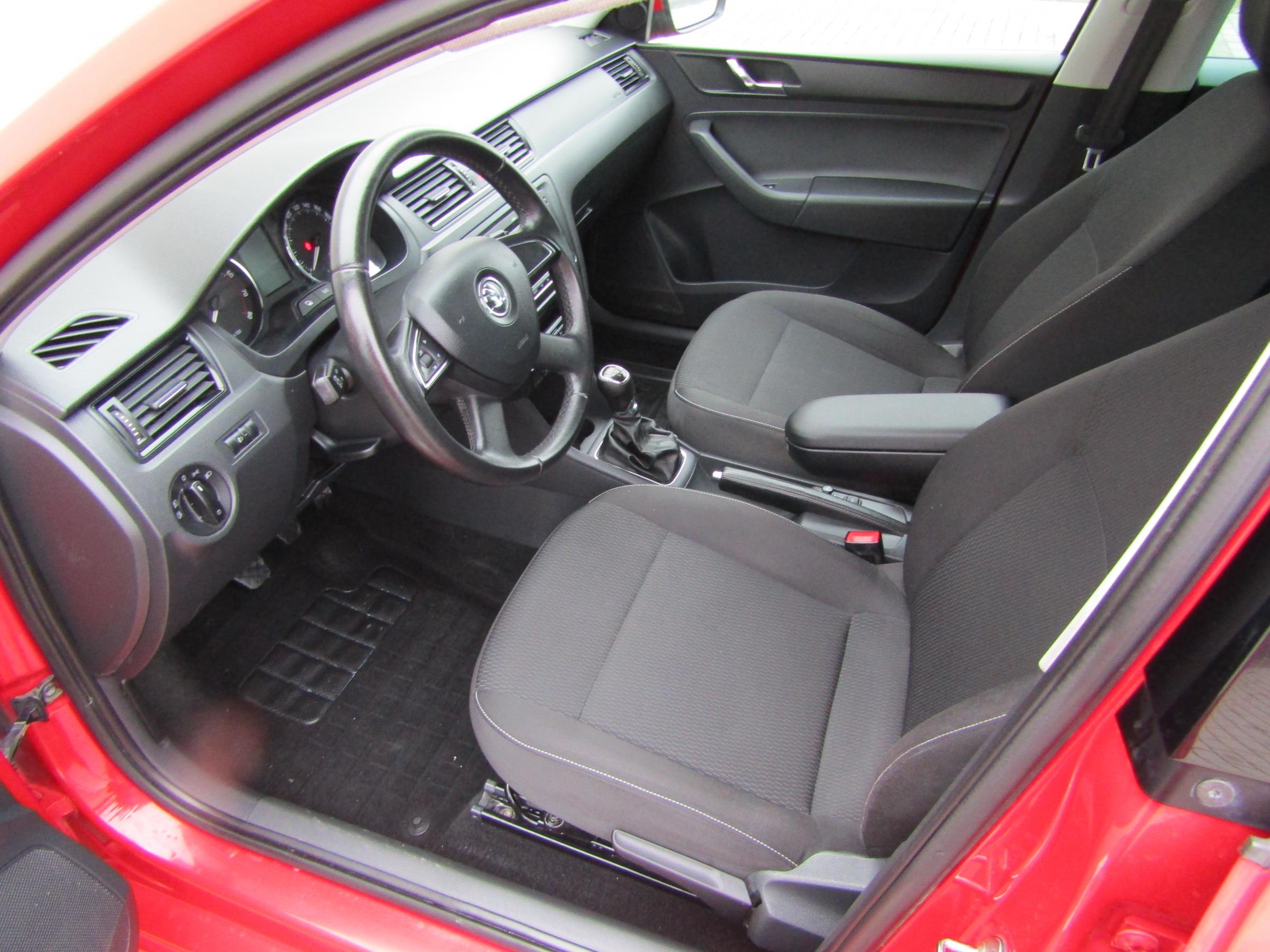 Škoda Rapid, 2013 - pohled č. 9