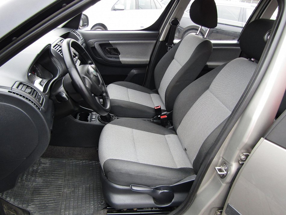 Škoda Roomster 1.4 i 16V 