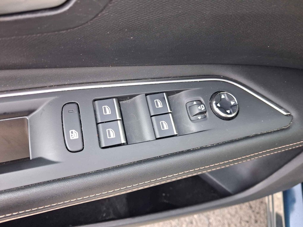 Peugeot 3008 1.2 PT GT